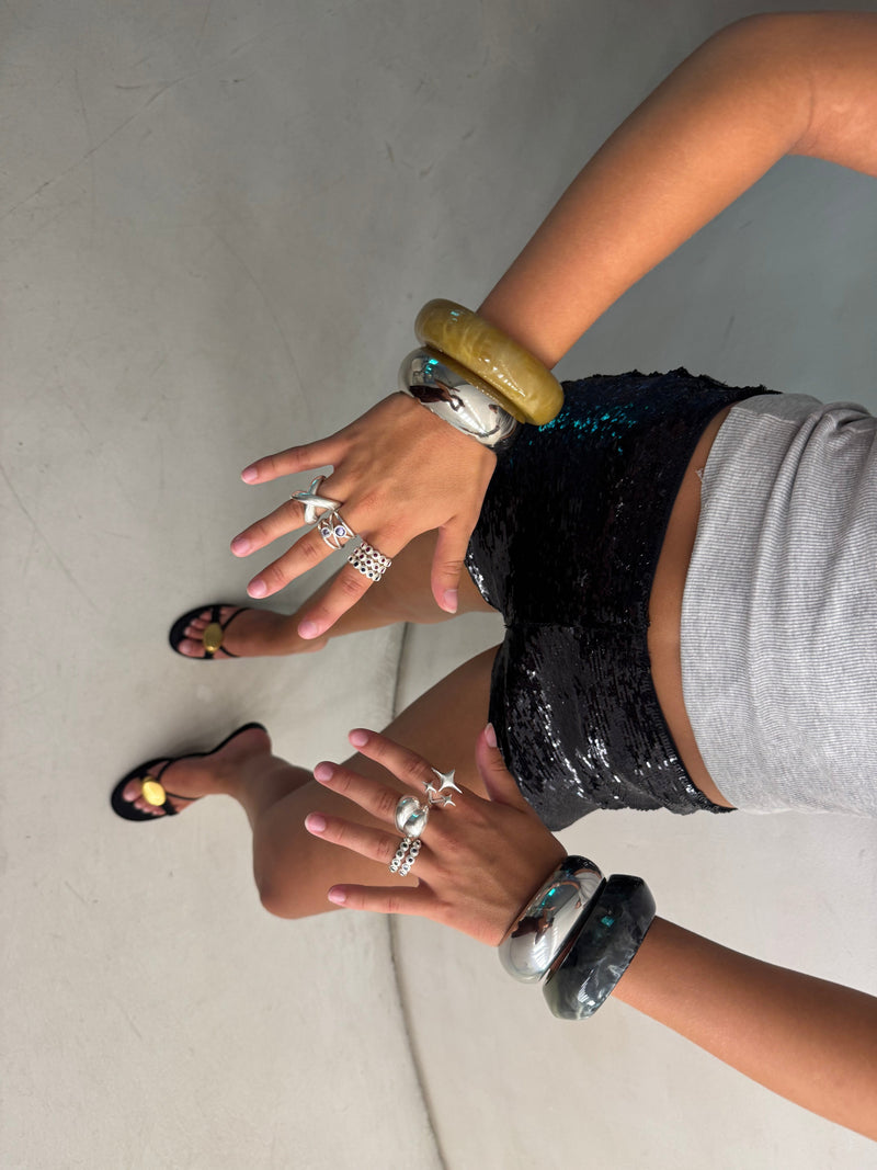 Pulsera de plata atrevida