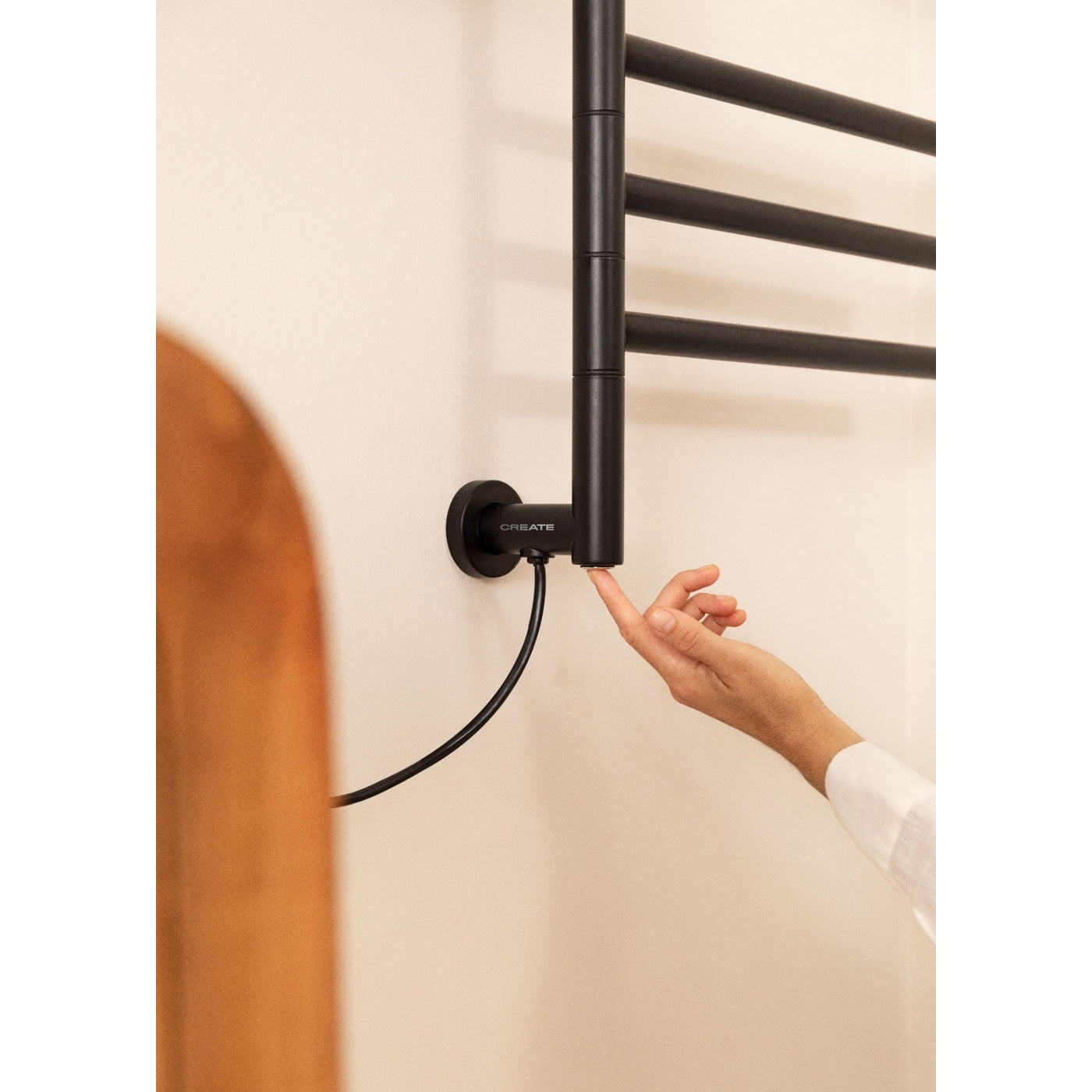 Porte-Serviettes Electrique Avec Barres Rotatives A 180º - Noir