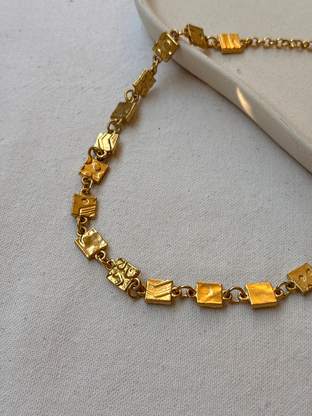 Collier Biche De Bere Vintage - Maille Géométrique Dorée