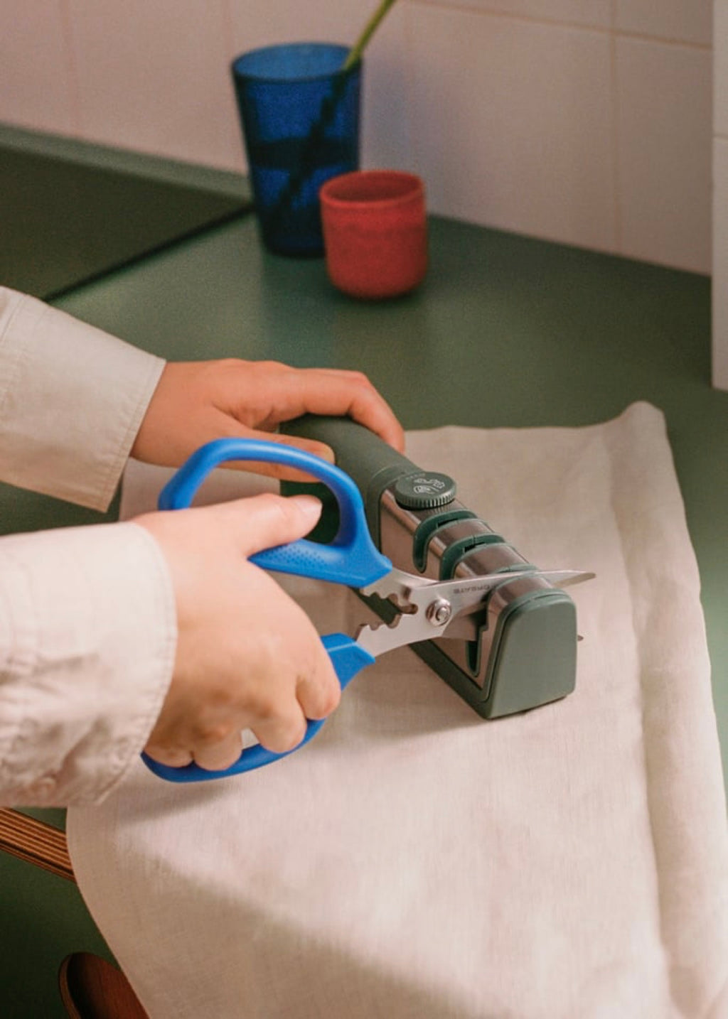 Kitchenware Studio - Kitchen Knife and Scissors Sharpener - Sage