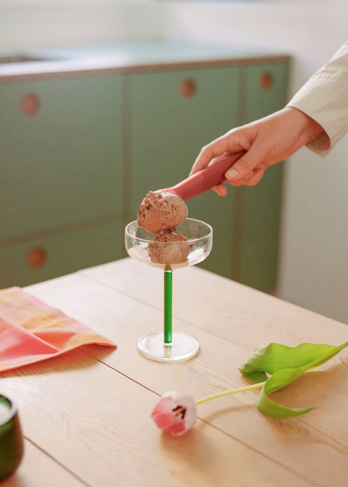 Kitchenware Studio - Ice Cream Scoop - Terracotta