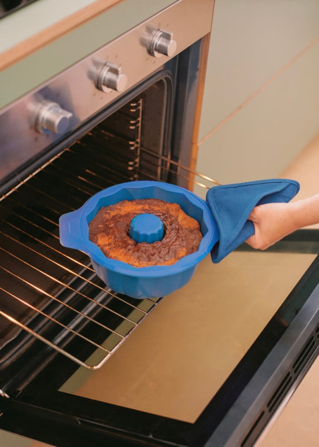 Kitchenware Studio - Silicone Mould - Bundt Cake
