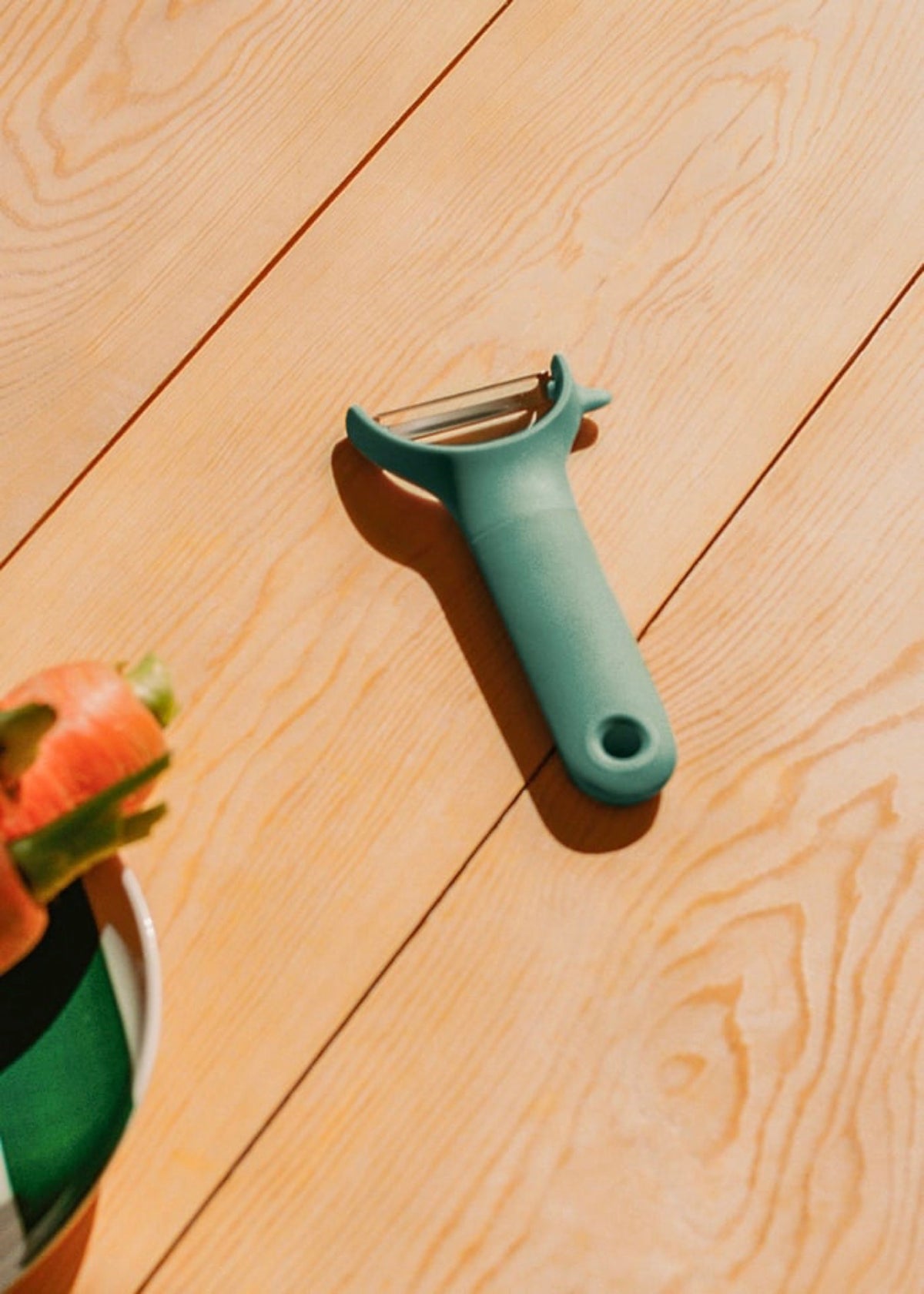 Kitchenware Studio - Éplucheur Fruits & Légumes Forme Y - Sauge