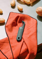 Kitchenware Studio - Straight Fruit & Vegetable Peeler - Sage