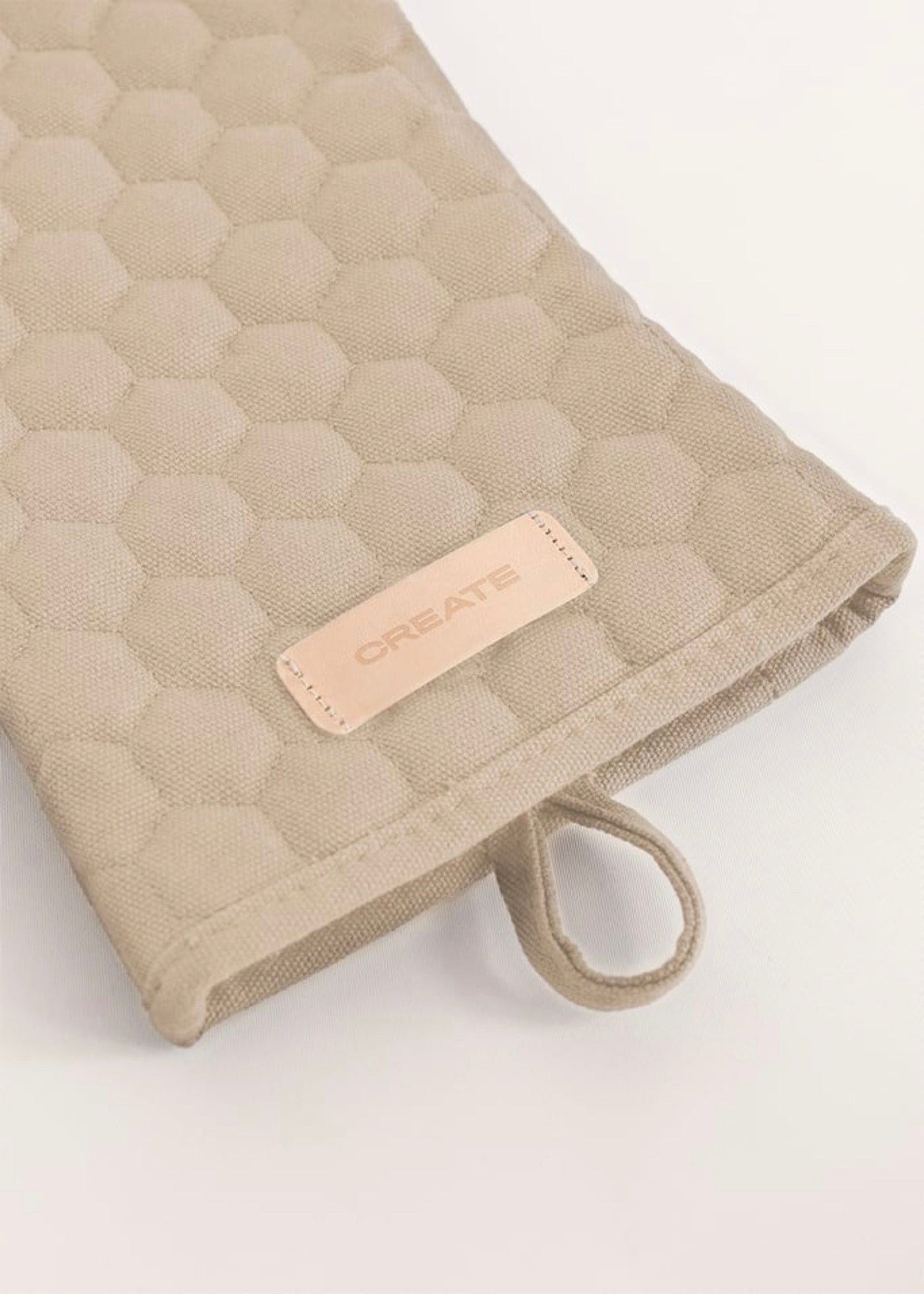 Kitchenware Studio - Manique Four - Sable