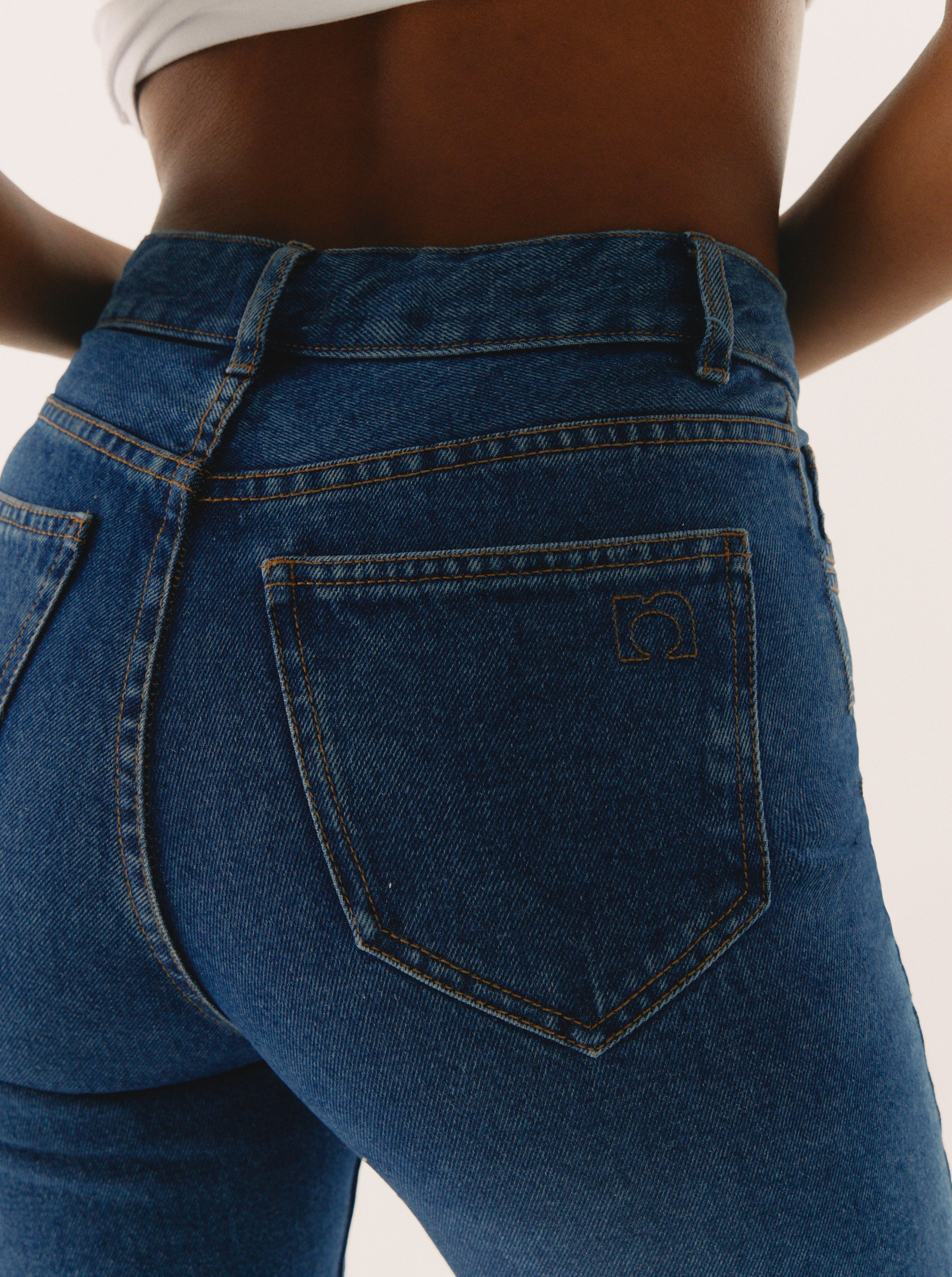 Straight Jean - Mid Blue