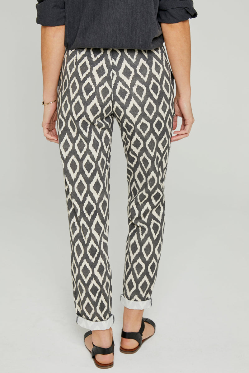 114 Calvi Cigarette Pants