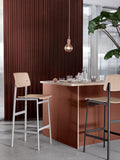 Taburete De Bar Loft De Muuto, 75 Cm, Estructura Acero Negro, Asiento Roble