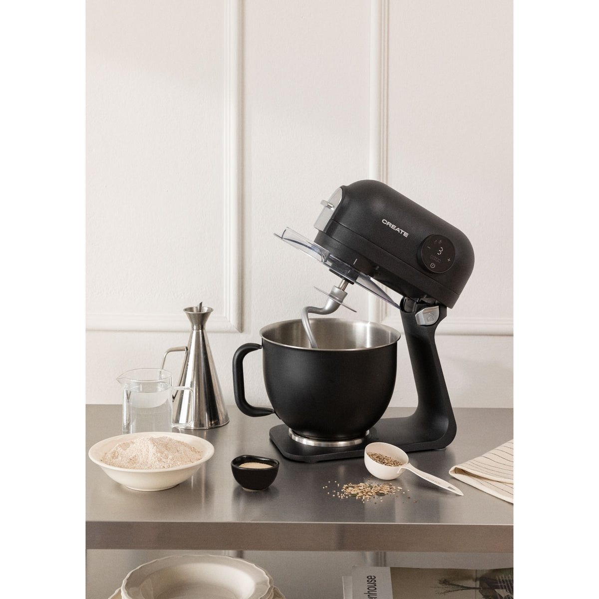 Downmix Retro - Planetary Stand Mixer - Black