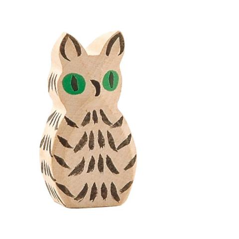 Figura de madera de Búho Blanco para niños, fabricada de forma ética en Alemania. Selección Ostheimer en amaetc.com, concept store ecológico para niños. Figura de madera de búho blanco, fabricación ética y artesanal. Selección de Ostheimer en amaetc.com, tienda conceptual ecológica para niños