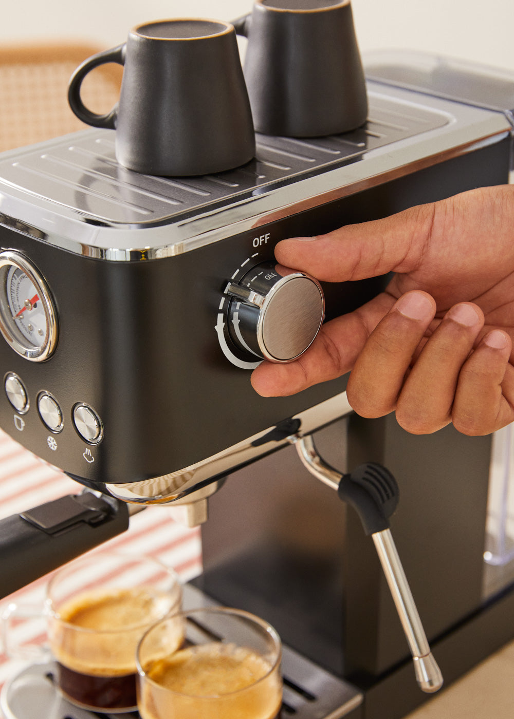 Thera Classic Compact - Machine À Expresso Avec Fonction Café Froid - Noir