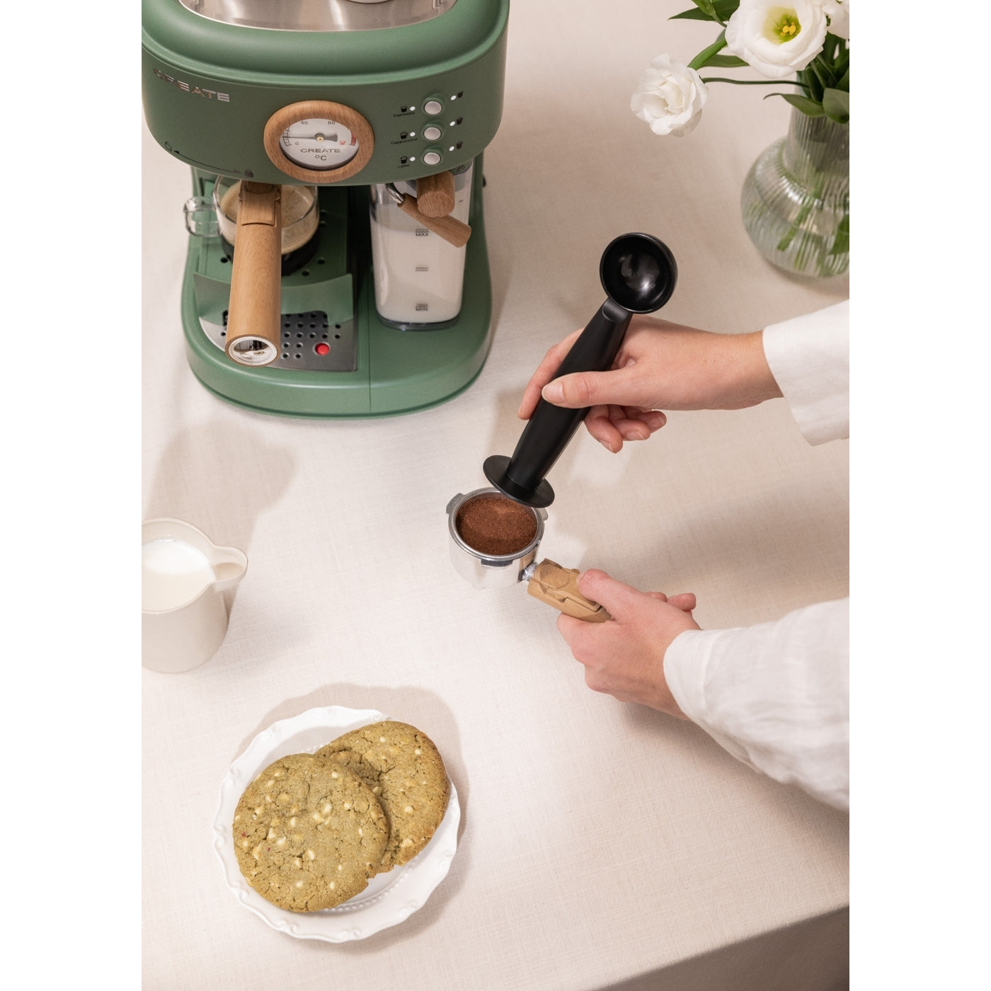Thera Retro Pro - Semi-Automatic 20-Bar Espresso Coffee Machine - Sage Green