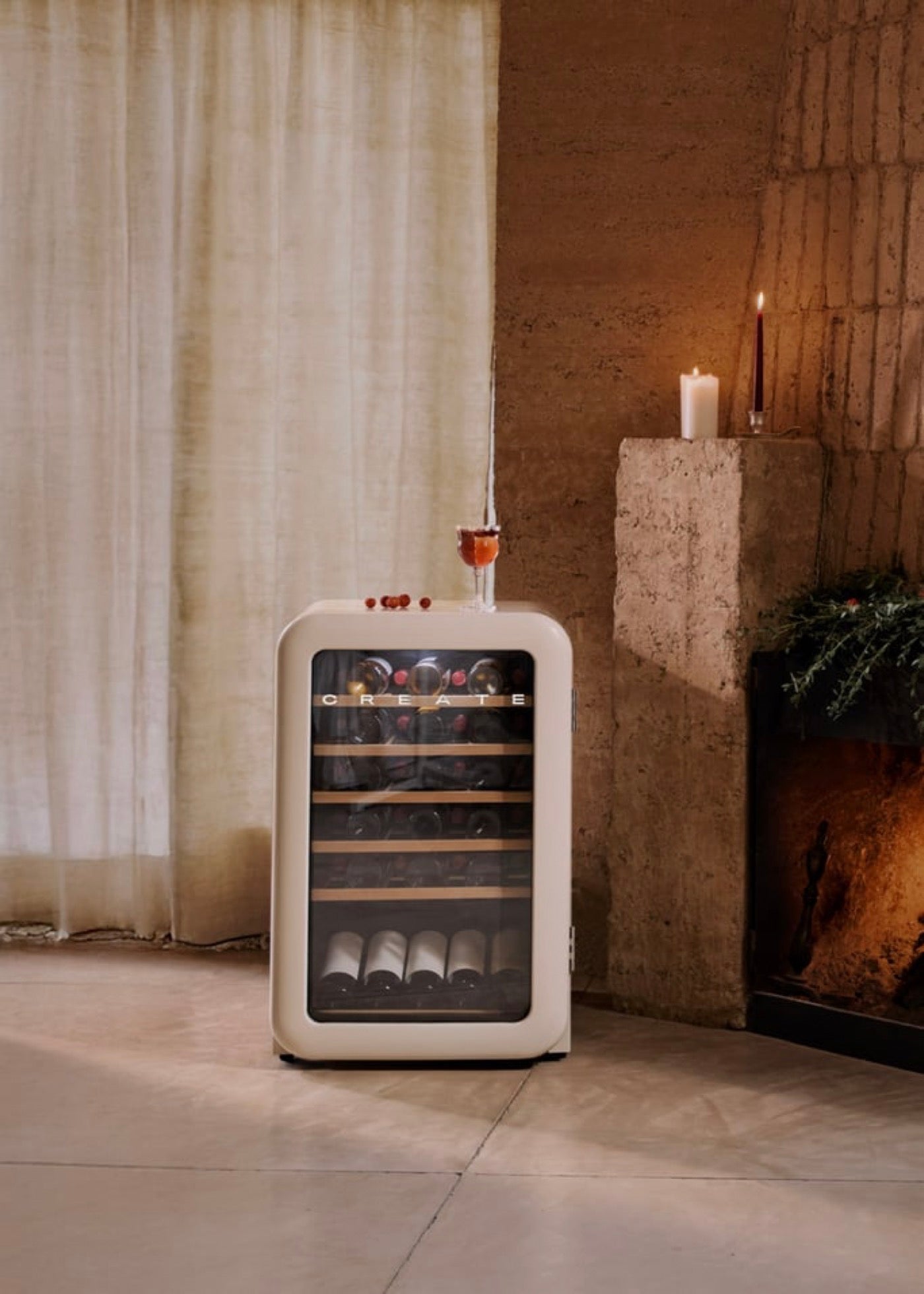 Winecooler Retro - Retro-Style Electric Wine Cooler for 12, 45 or 76 Bottles - Off-White# 45 Bottles
