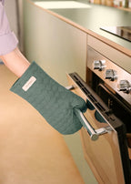Kitchenware Studio - Pack de delantal + manopla para horno - Salvia