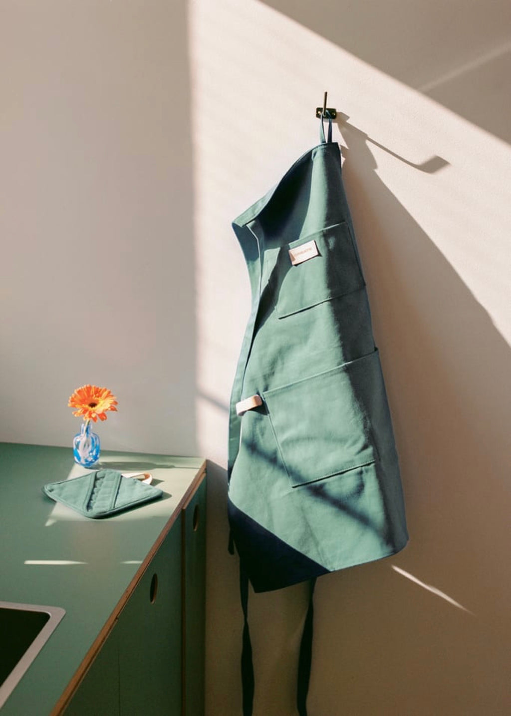 Kitchenware Studio - Pack Tablier + Manique Carrée - Sauge