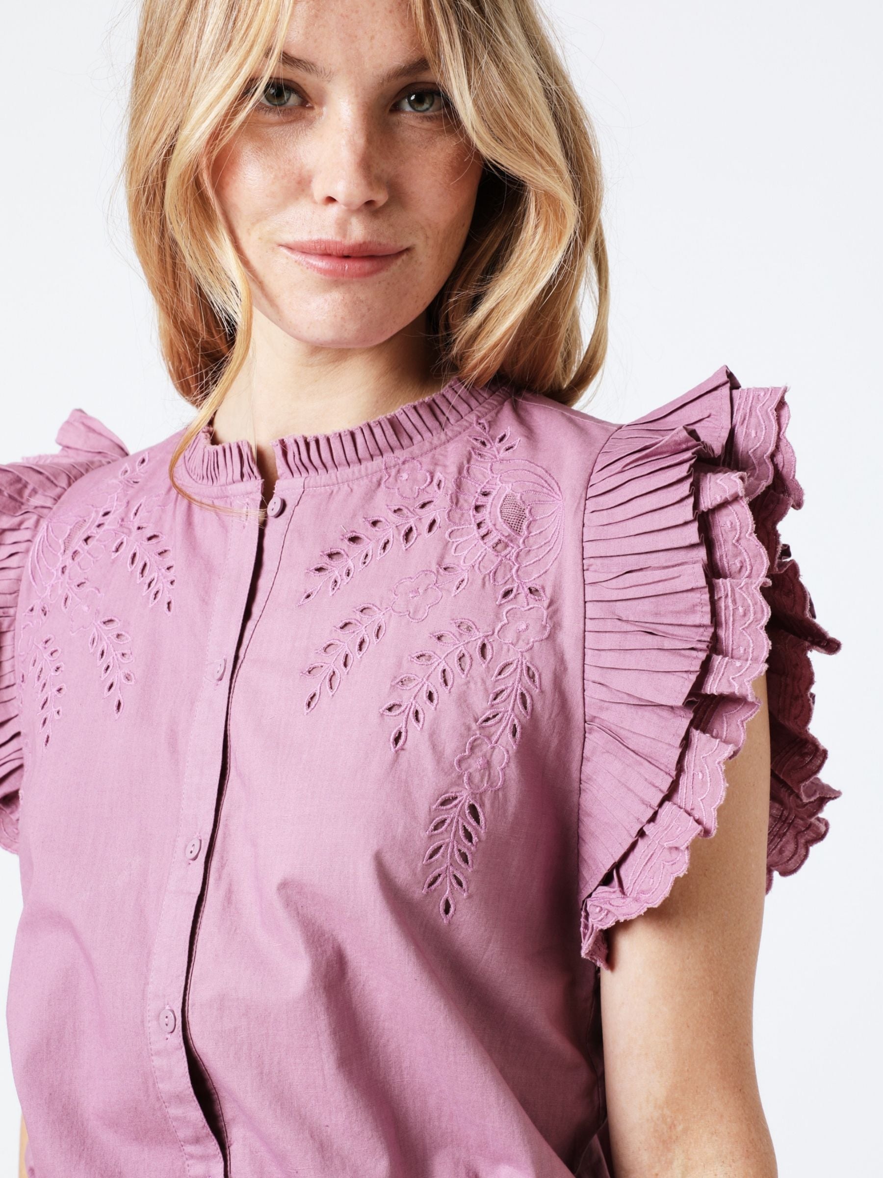 Berenice - Short Plain Dress Embroidered Shoulders - Parma