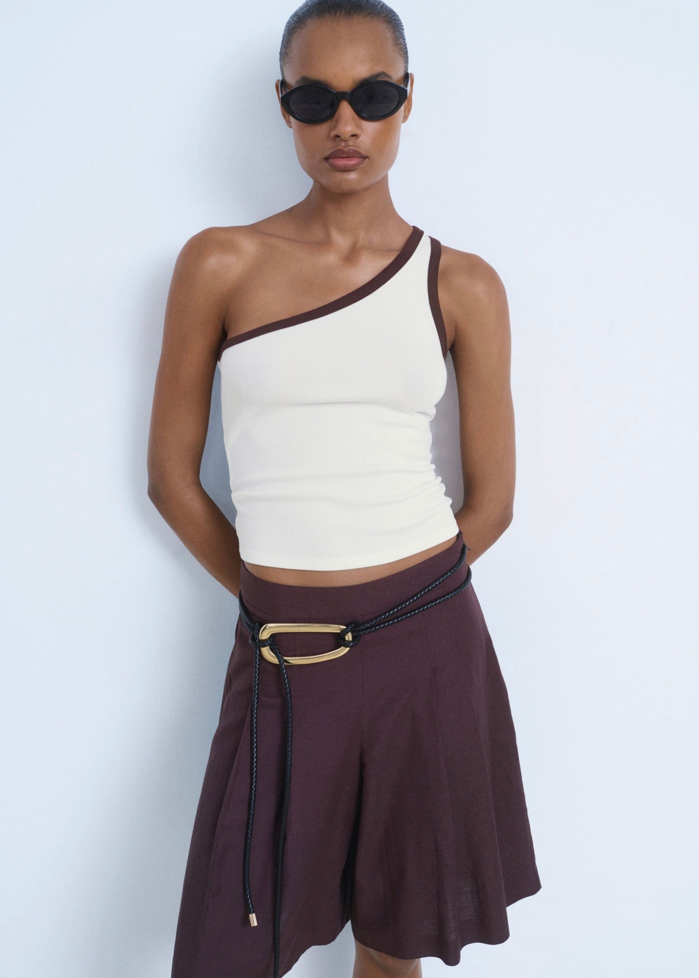 Top Asymétrique Liseré Contrastant