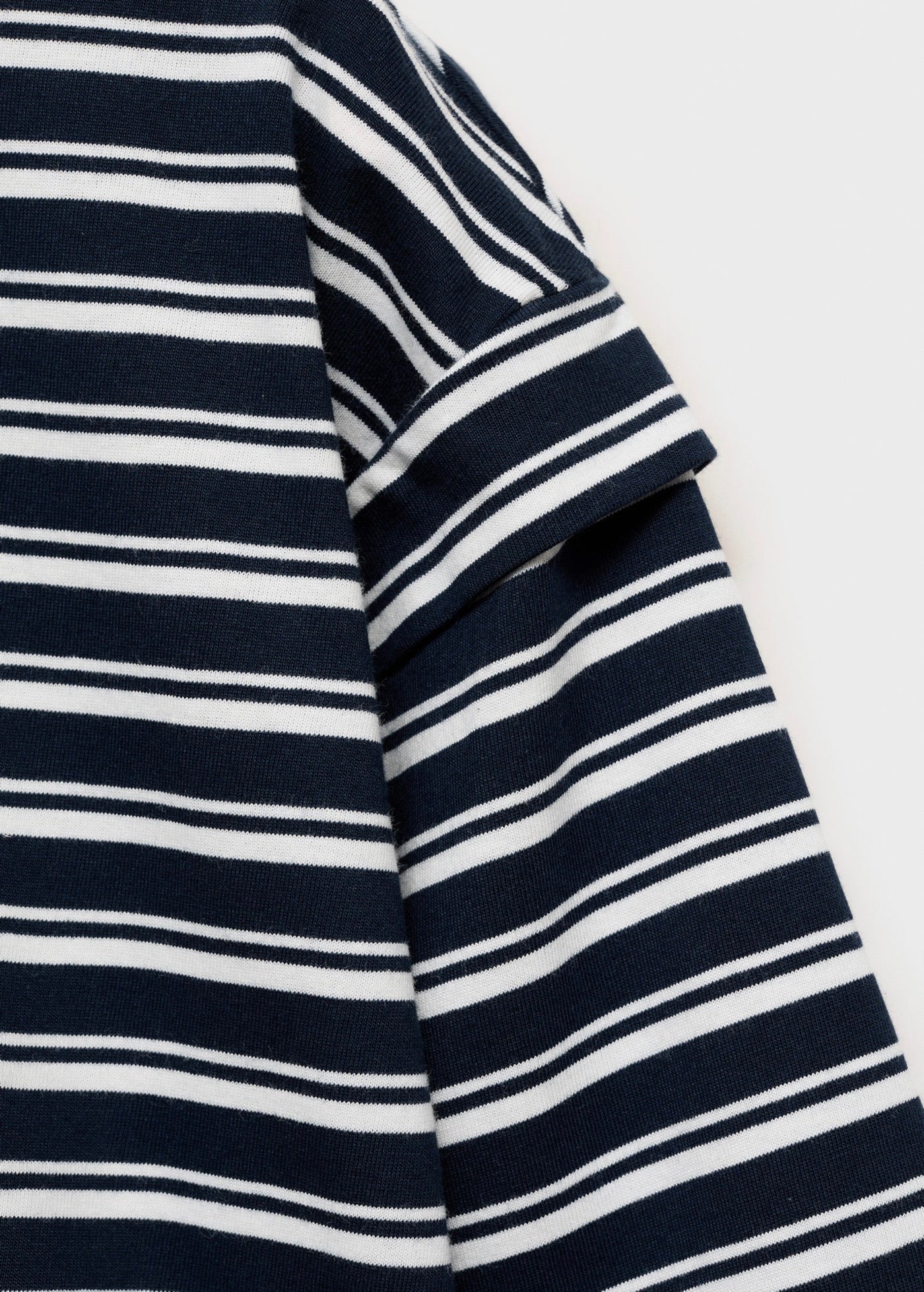 Camiseta Shouldr Azul Marino - Niña