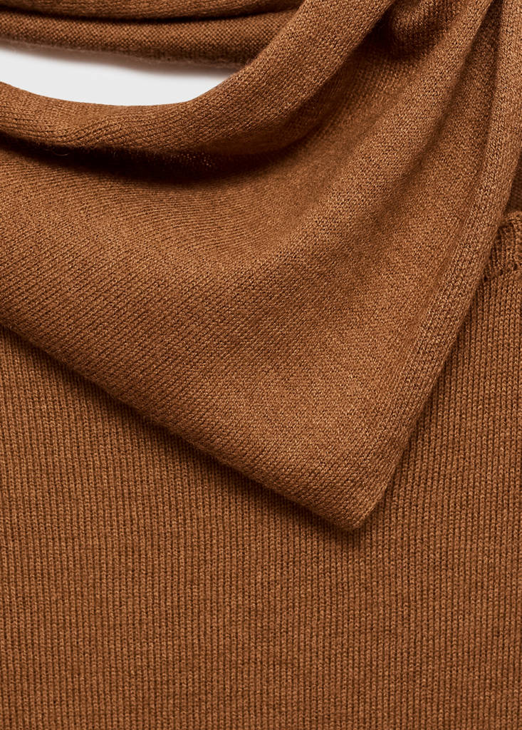Pull Maille Fine Et Foulard