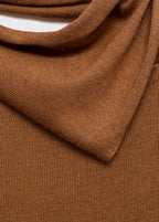 Pull Maille Fine Et Foulard