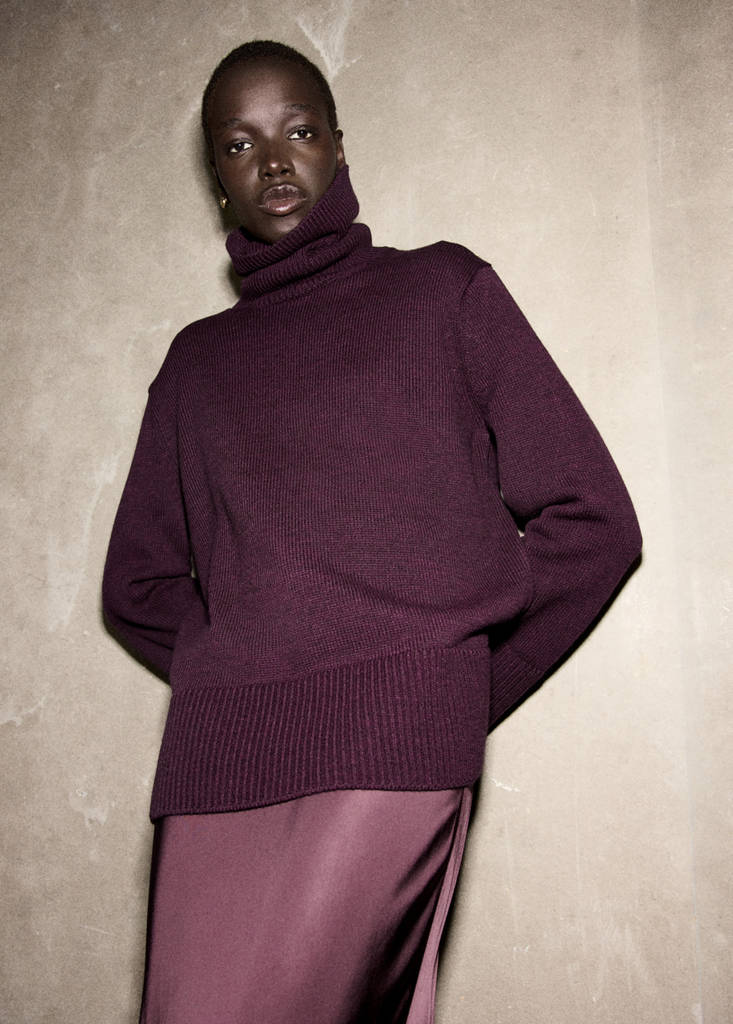 Pull Col Roulé Avec Ouvertures