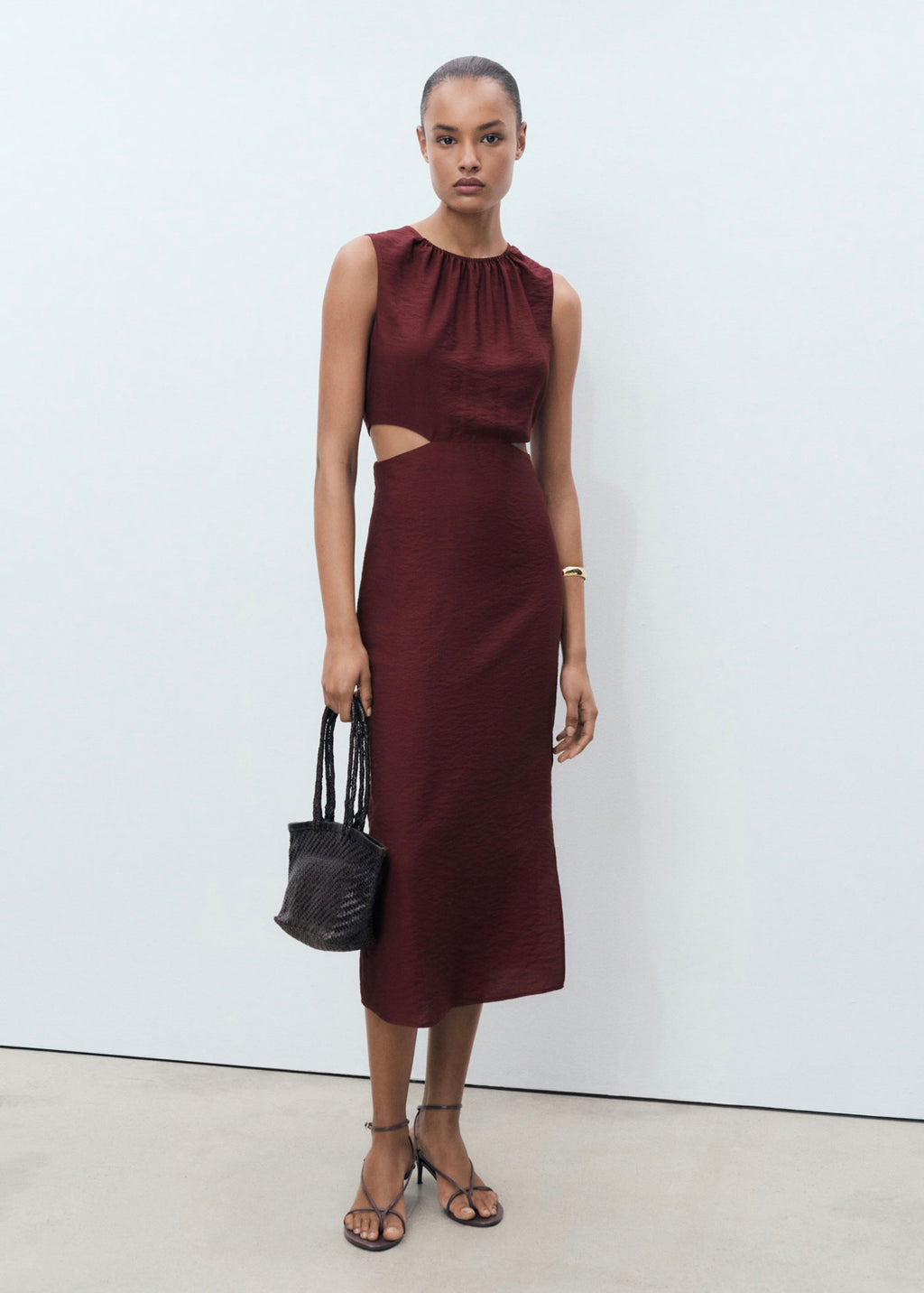 Robe Midi Cut-Out
