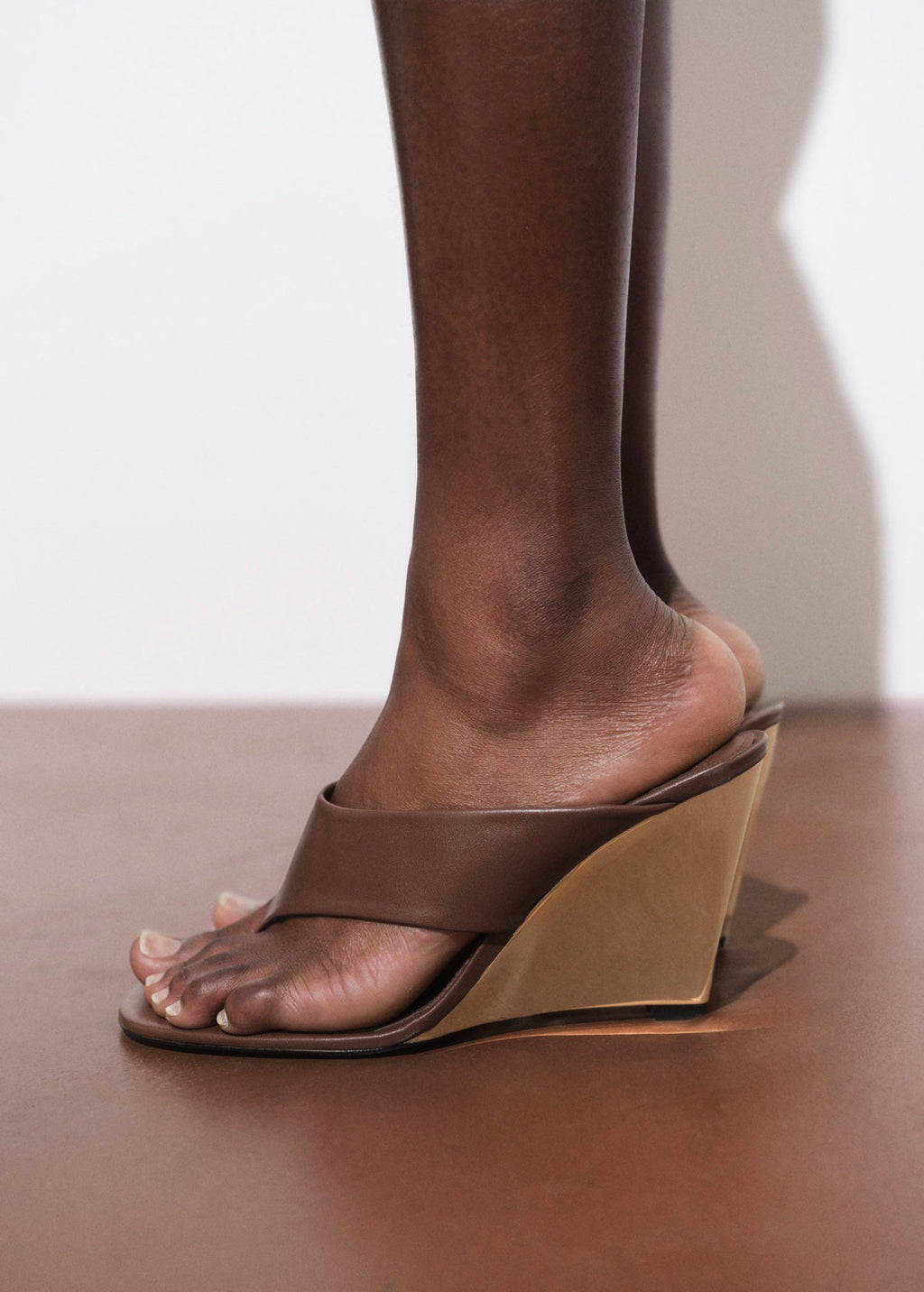 Sandales En Cuir À Talon Compensé Contrastant