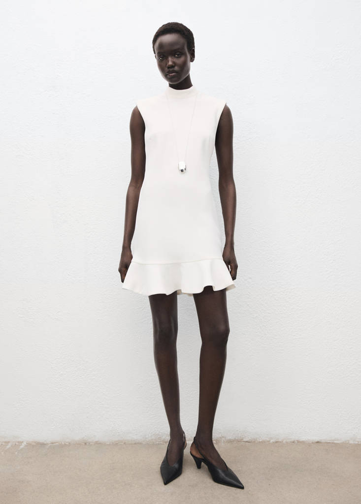 Robe À Volants Et Col Cheminée