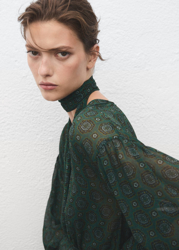 Robe Imprimée Avec Foulard