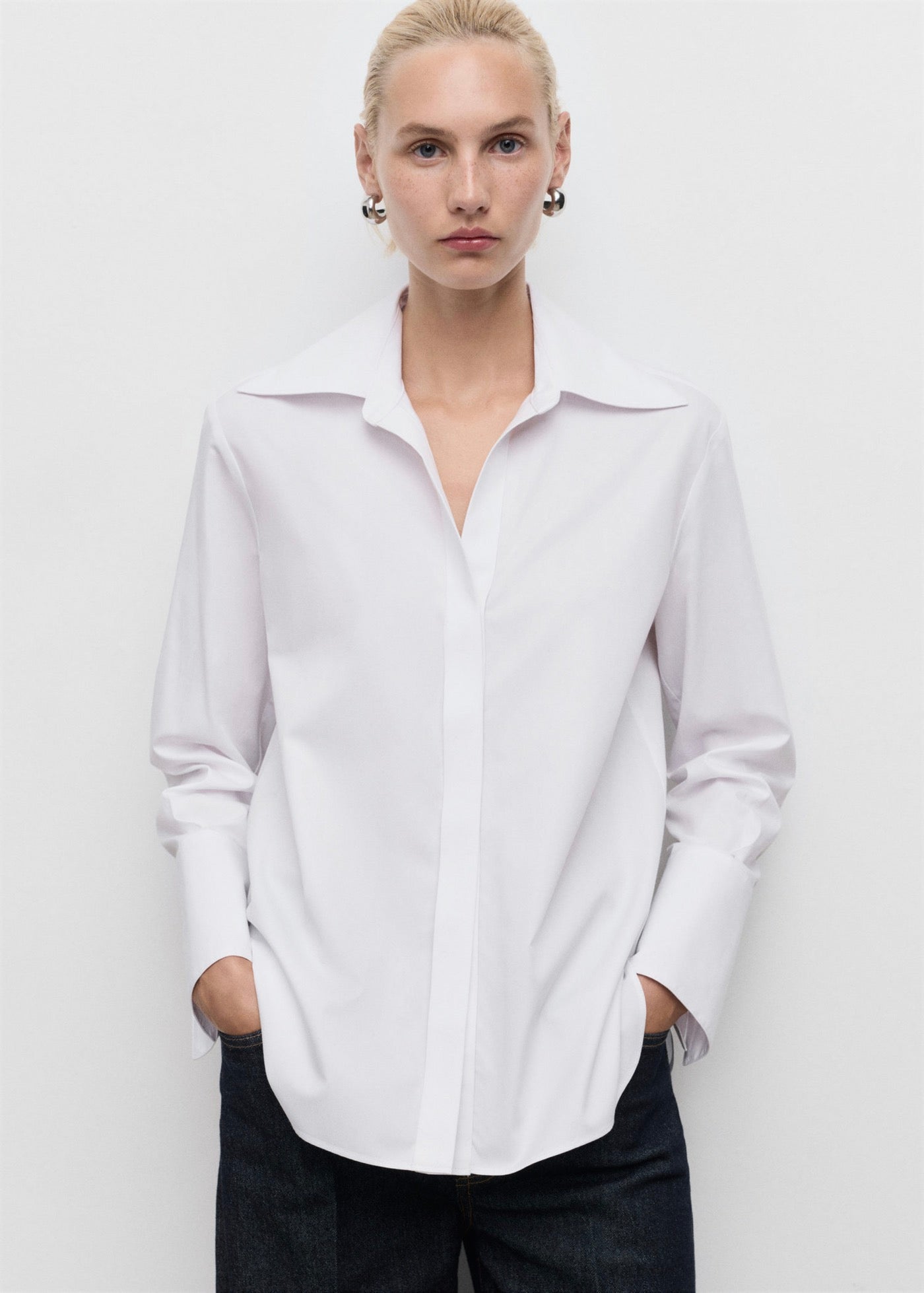 Chemise À Revers Et Fermeture Dissimulée