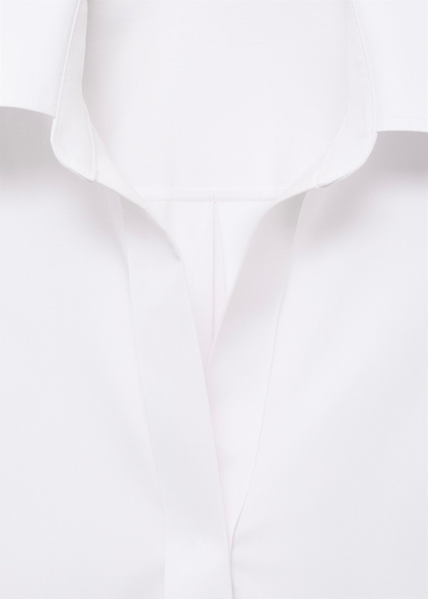 Chemise À Revers Et Fermeture Dissimulée