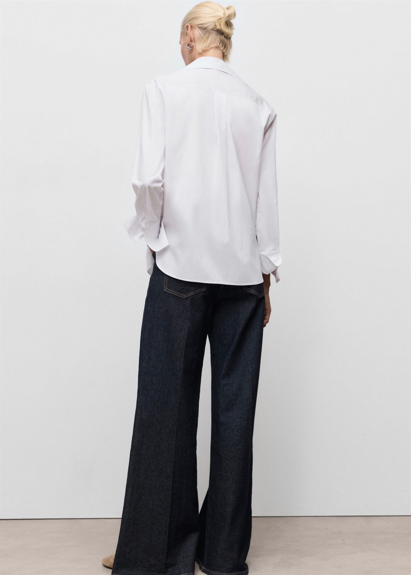 Chemise À Revers Et Fermeture Dissimulée
