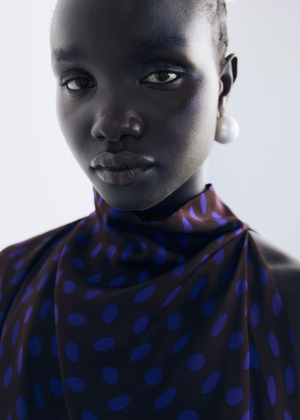 Blouse À Pois Col Bénitier