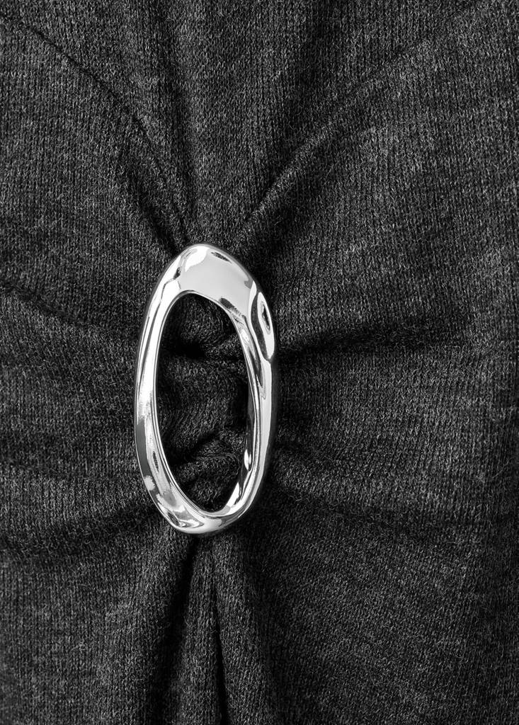 Robe En Maille Fine Avec Détails Métalliques