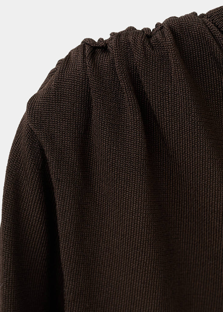 Robe En Maille Fine Avec Manches Asymétriques