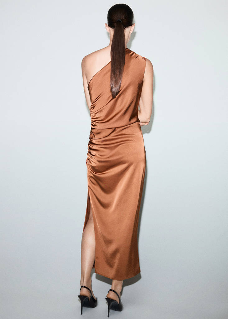 Robe Satinée Asymétrique