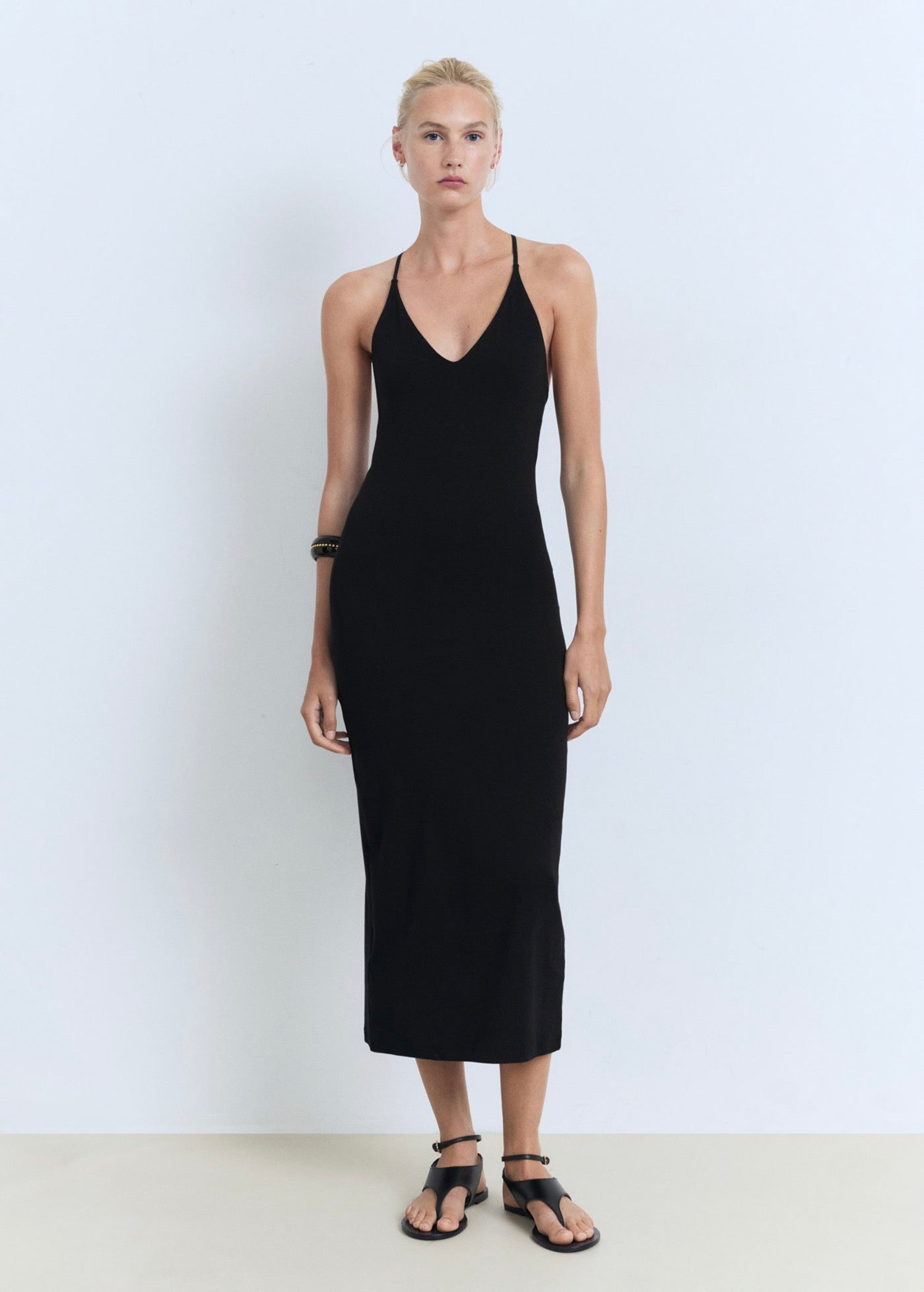 Robe Midi Décolletée Dans Le Dos