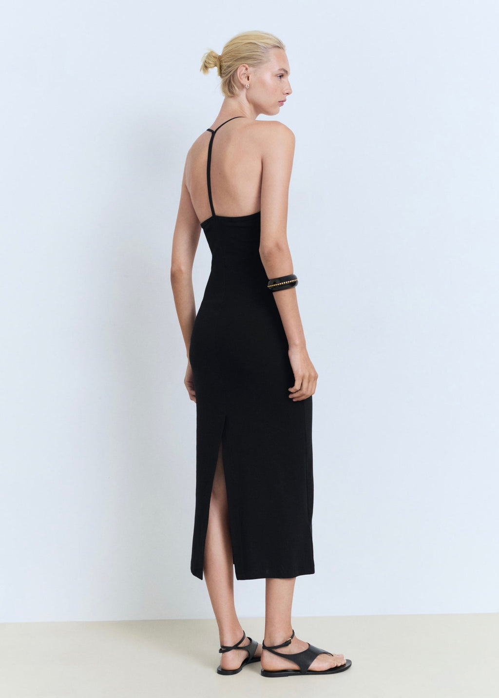 Robe Midi Décolletée Dans Le Dos
