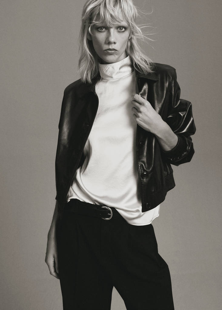 Blouse Satinée Col Roulé