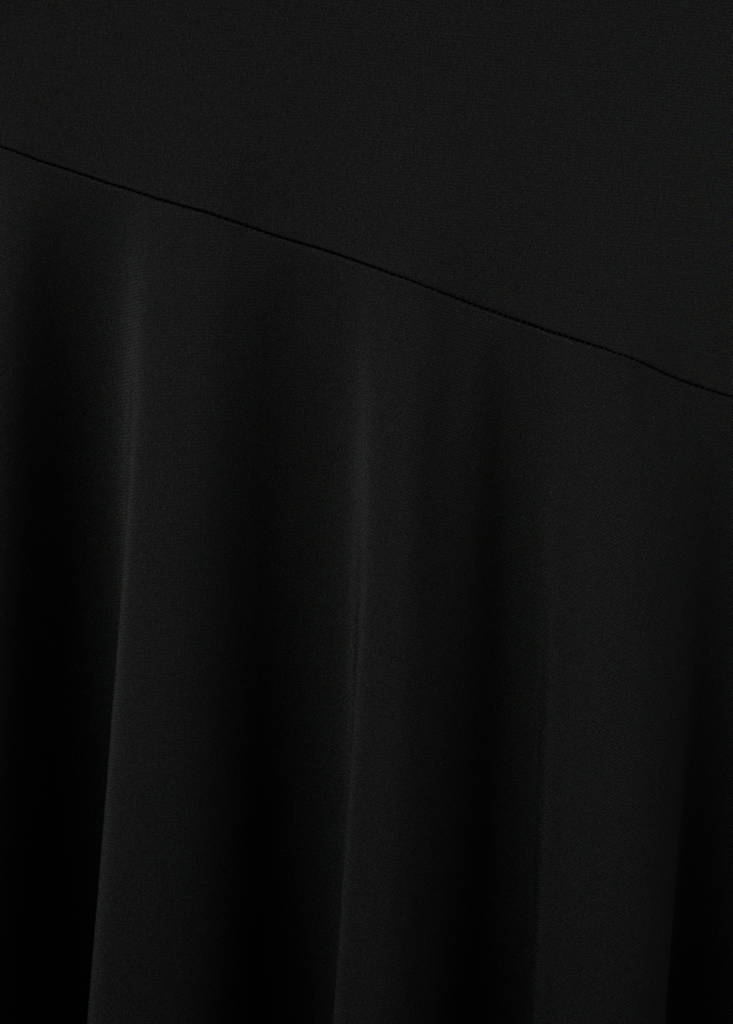 Robe Plissée Et Évasée