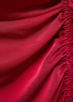 Robe Asymétrique Satinée Avec Fronce Latérale