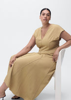Robe Col V Avec Coutures
