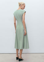Robe Col V Avec Coutures