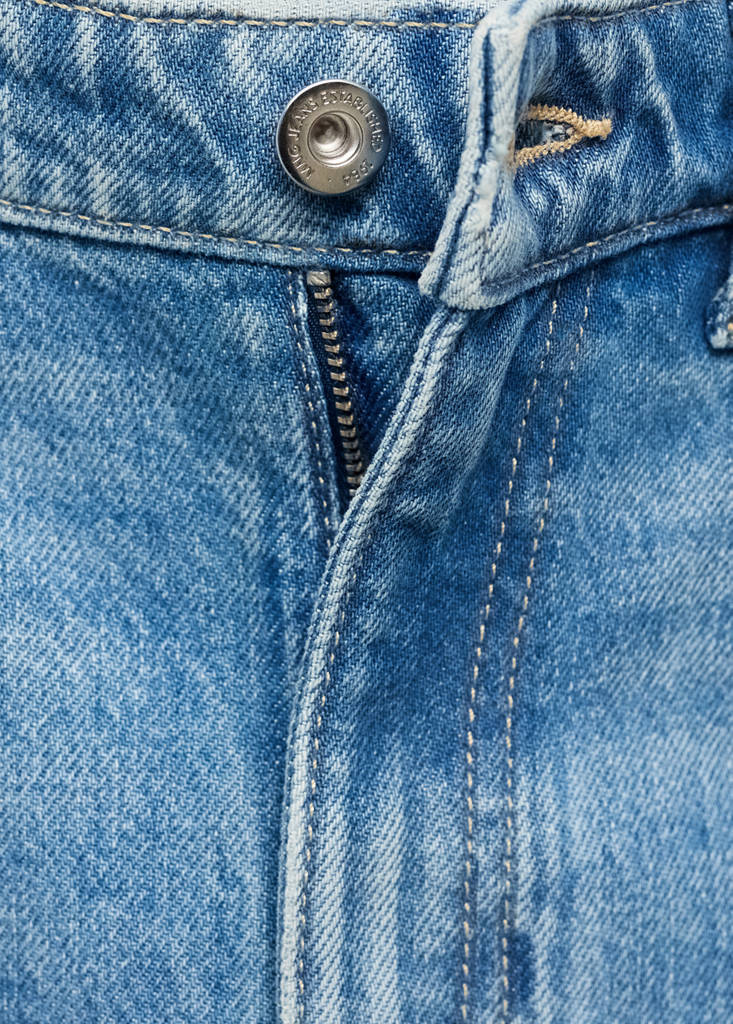 Jeans dritti a vita alta