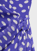 Robe Cache-Cs_x0001_Ur À Pois