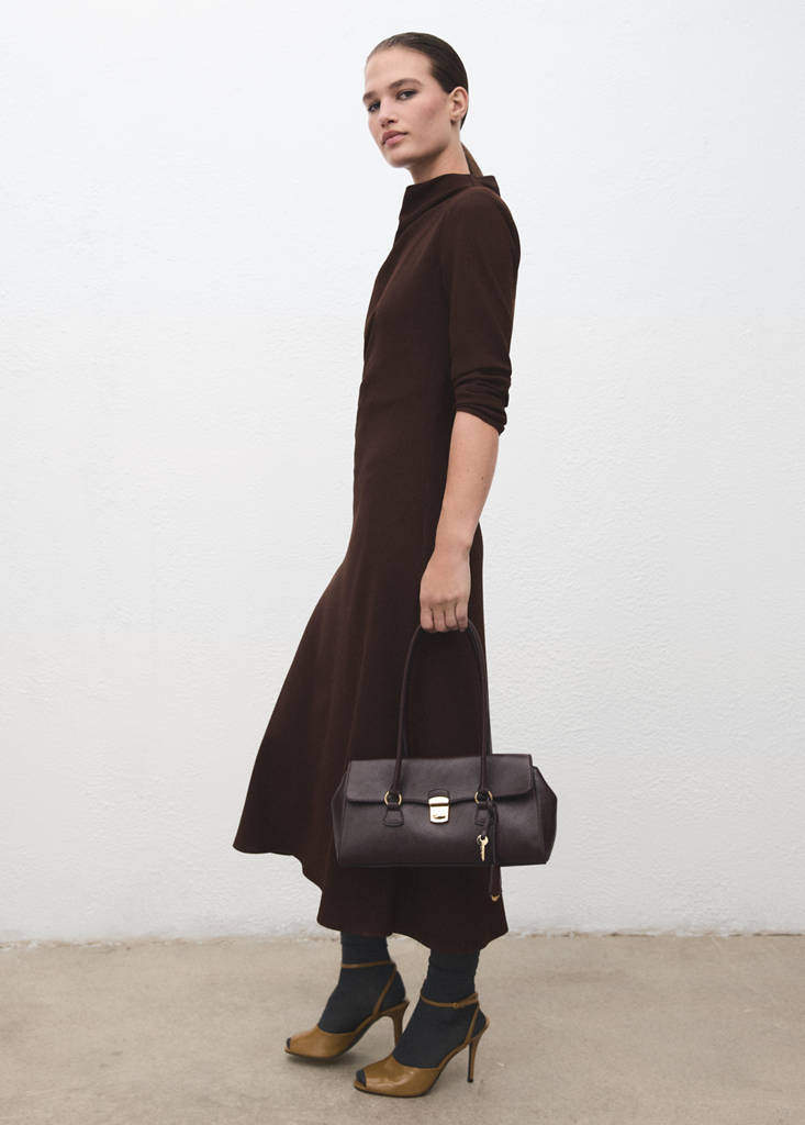 Robe Froncée Avec Col Drapé