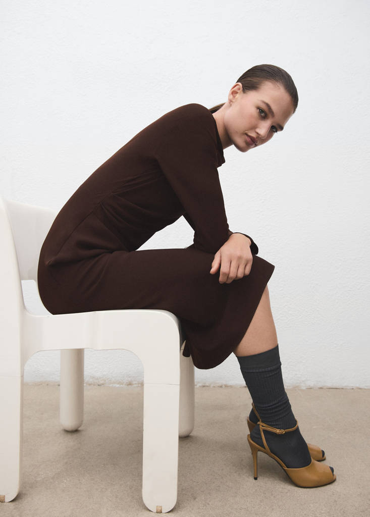 Robe Froncée Avec Col Drapé