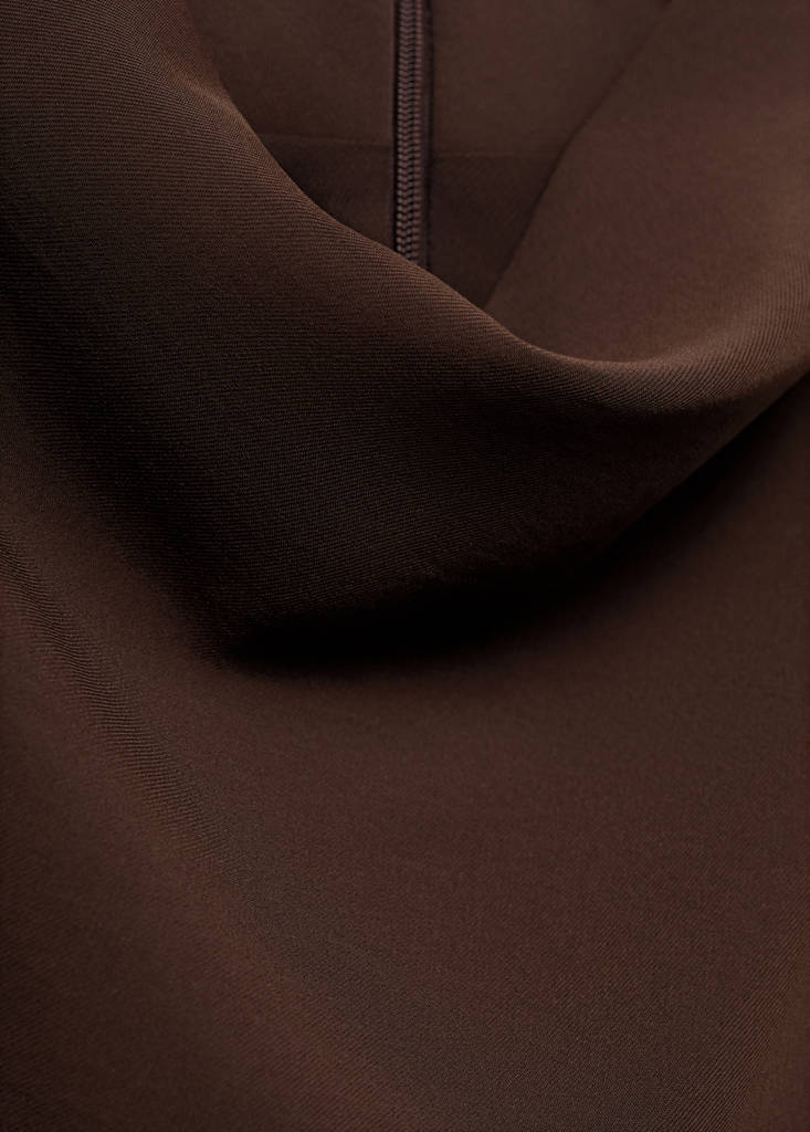 Robe Froncée Avec Col Drapé