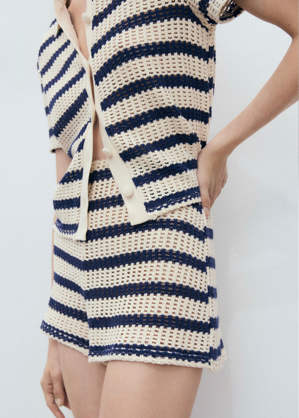 Short En Crochet À Rayures