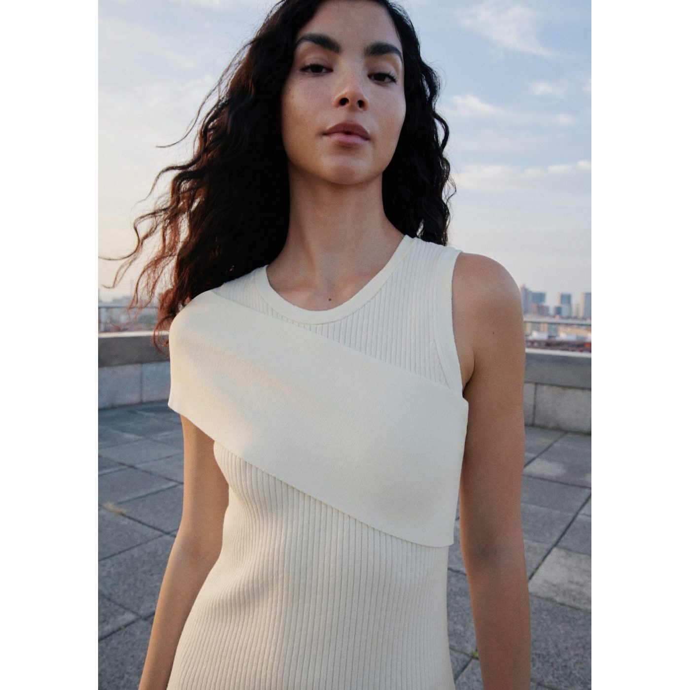 Robe Parisi - White